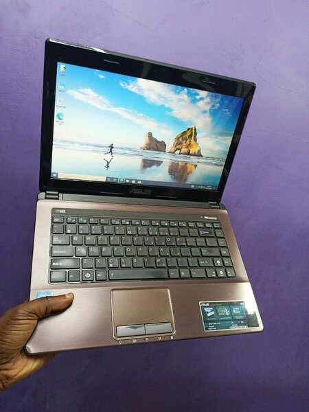 Asus core i3 5th Gen