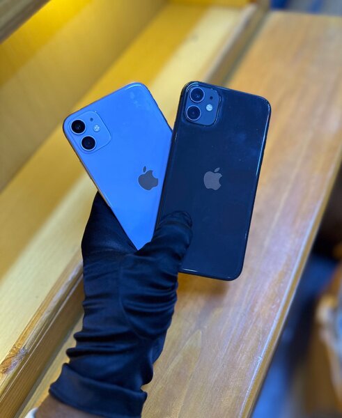 iPhone 11 64gig