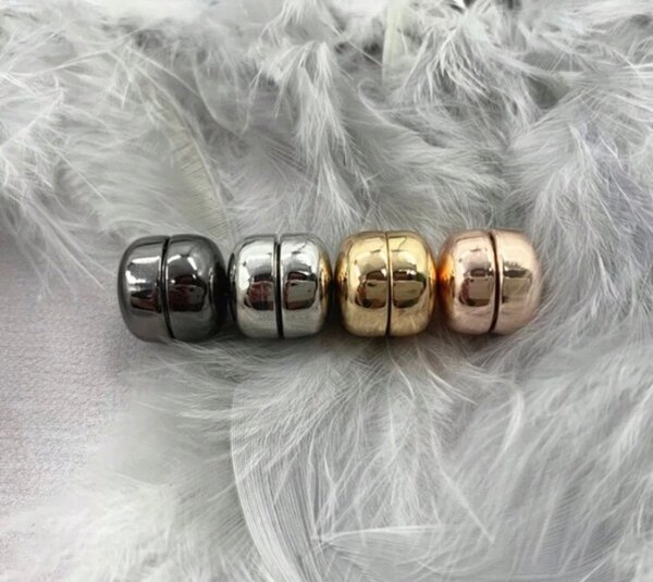 Hijab magnet pins