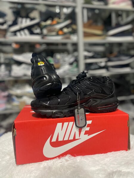 Nike TN