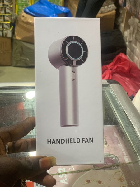 Ventilateur portable compact