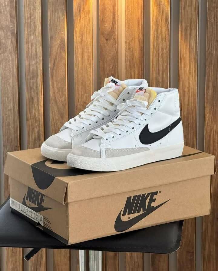 NIKE SB
