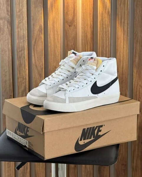 NIKE SB