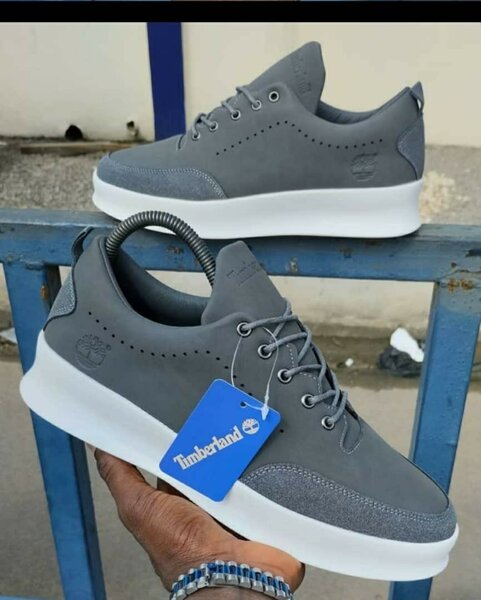 Chaussures décontractées élégantes