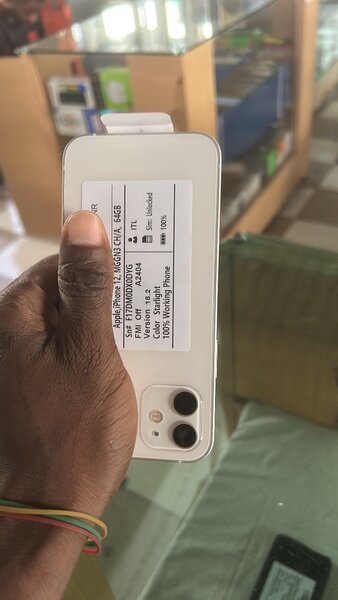 iPhone 12 simple