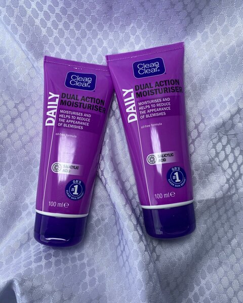 Clean and clear dual action moisturizer