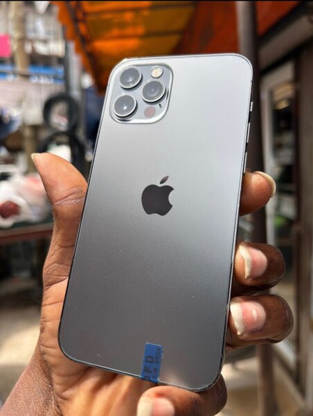 ROGGER IPHONES