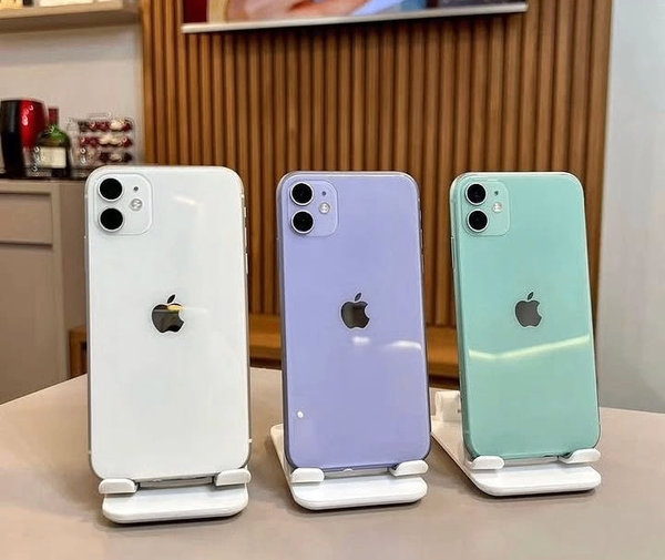 iPhone 11