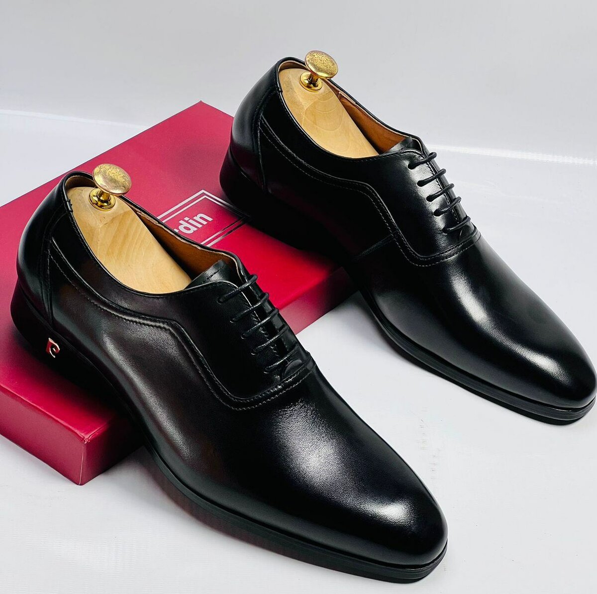 Men shoe