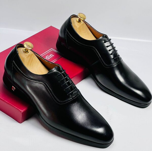 Men shoe