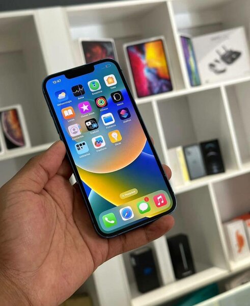 iPhone 13