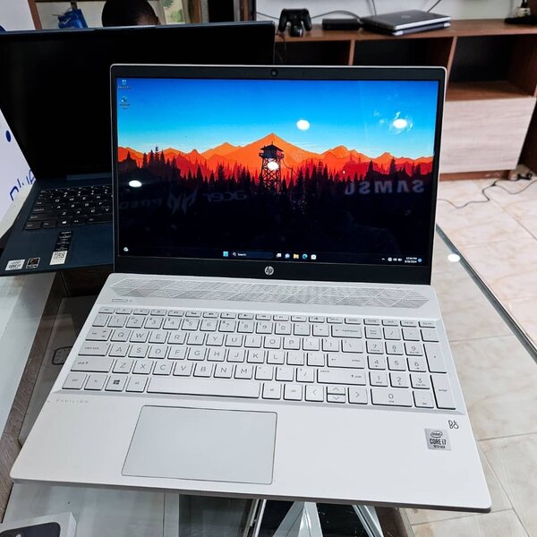 HP PAVILION 15