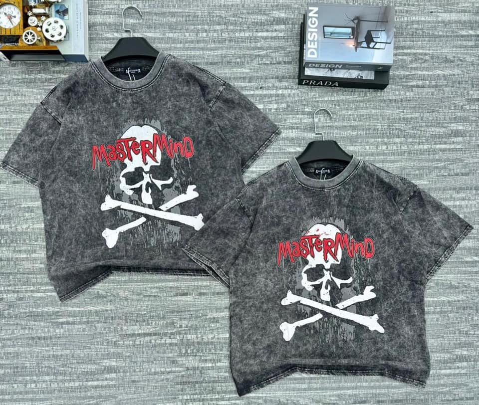 T-shirt grey
