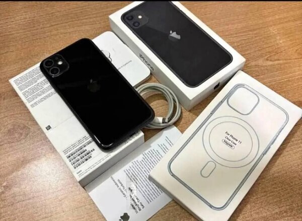 iPhone 11 Noir 64 Go Débloqué