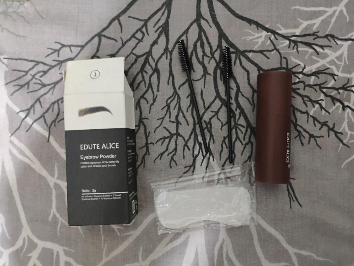 Eyebrow powder