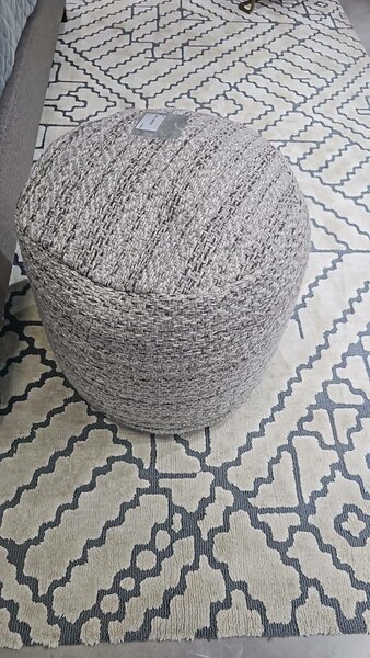 POUF