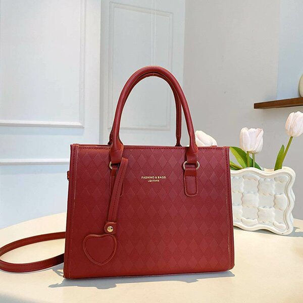 Bossy bags