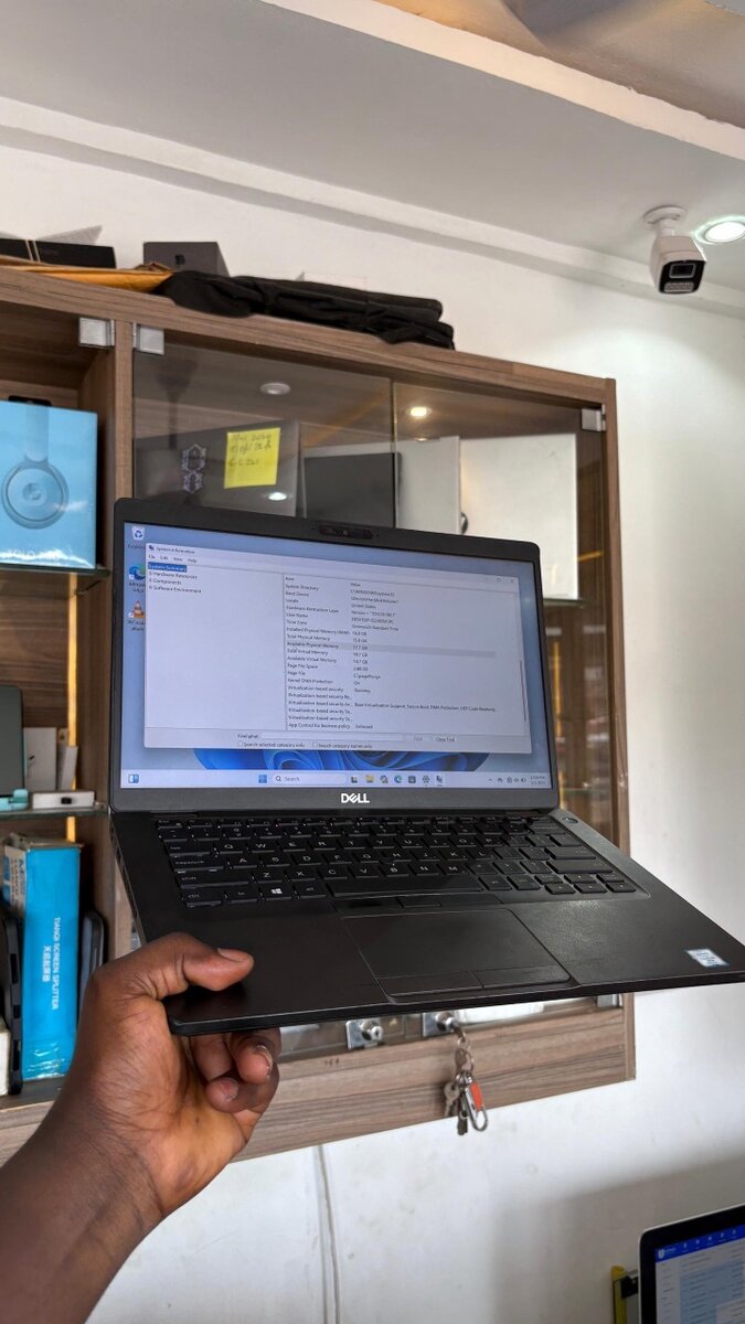 *Dell Latitude