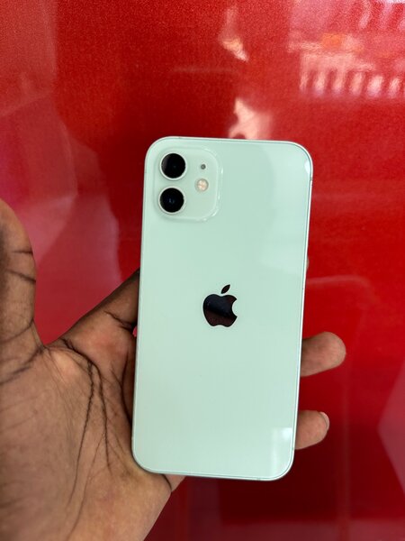 iPhone 12