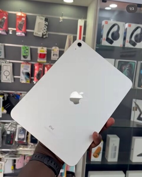 iPad Air 10th gen