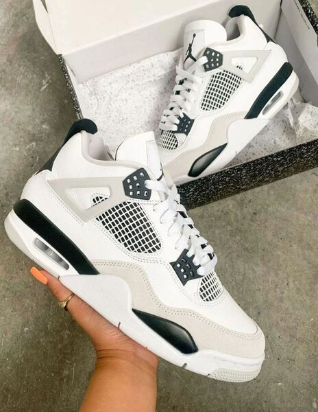 Jordan Sneakers