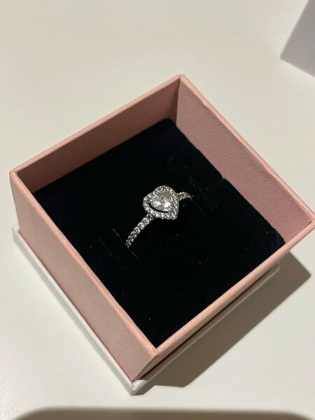 Bague Cœur Argenté Étincelante