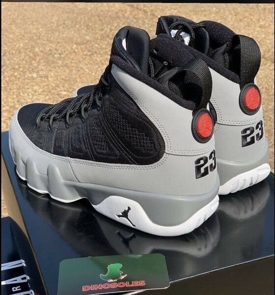 Air Jordan 13