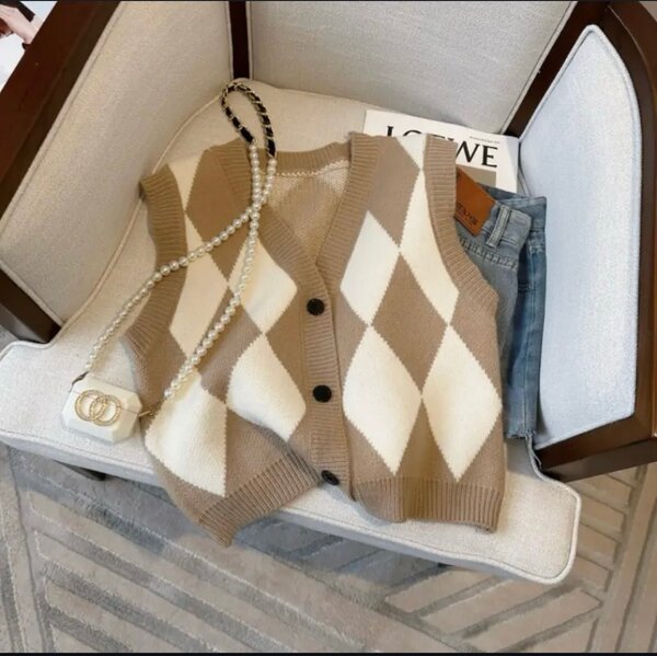 Sweater vest