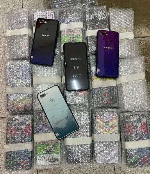 Smartphone Oppo F9