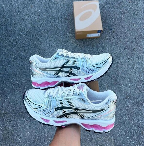 Fashion sneakers