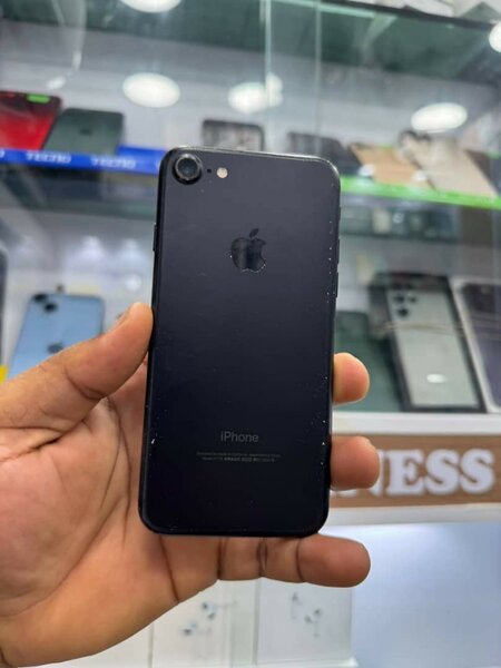 iPhone 7 32giga casineuf colis importé