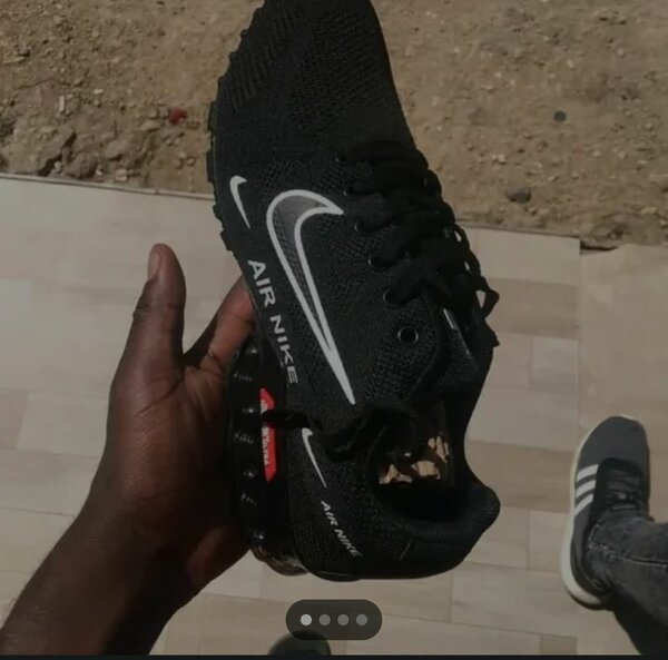 Nike ultra sneakers
