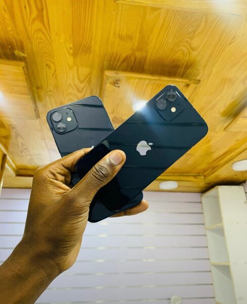 iPhone 12