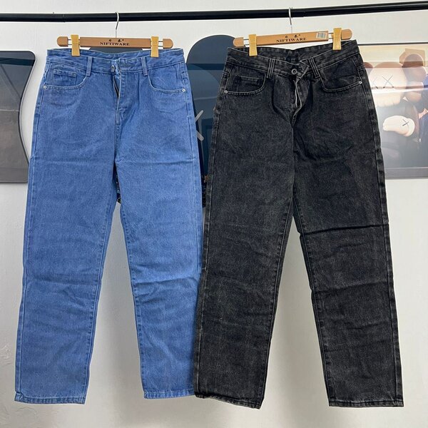 Baggy jeans