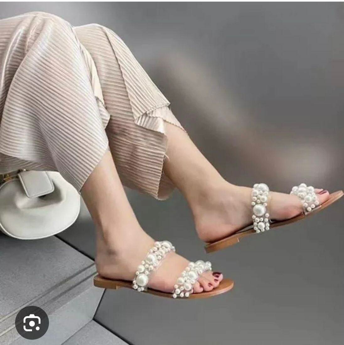 Zara slides