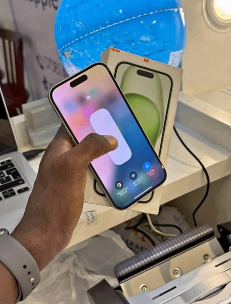 iPhone 14 Pro Max Vert
