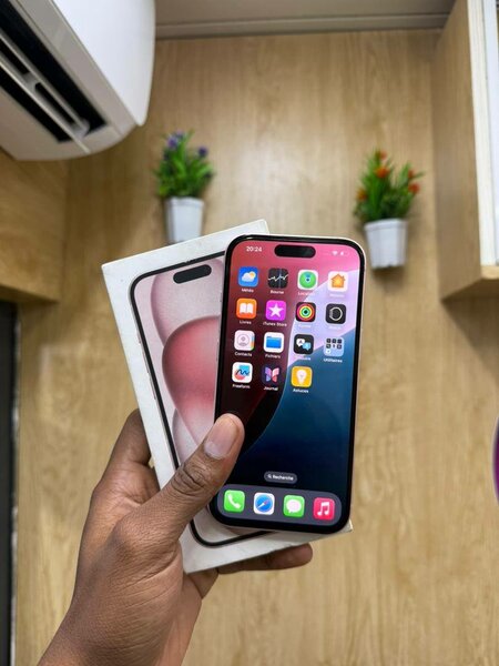 Iphone 15simple