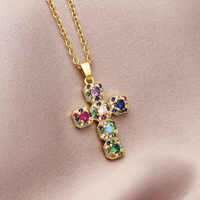 Cross pendant necklace