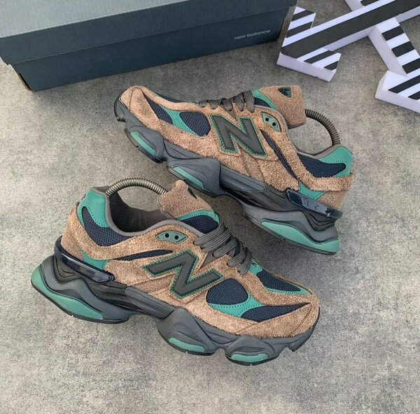NEW BALANCE CLASSIC