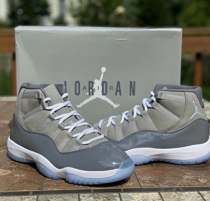 Jordan 11 montantes grises