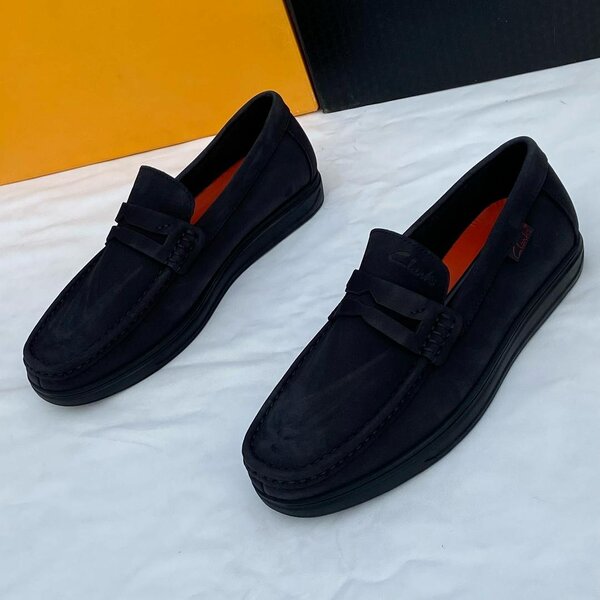 CLARKS CLASSIC WEAR