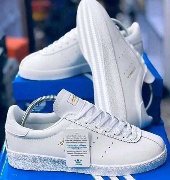 Topanga Adidas