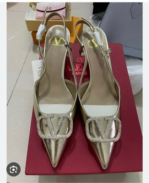 Ladies heel
