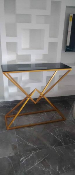 Un console
