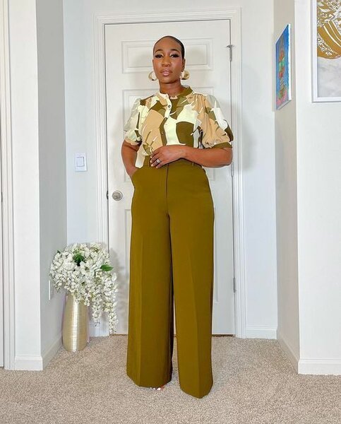 Ladies Outfit
