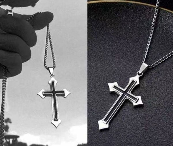 Collier pendentif croix élégant
