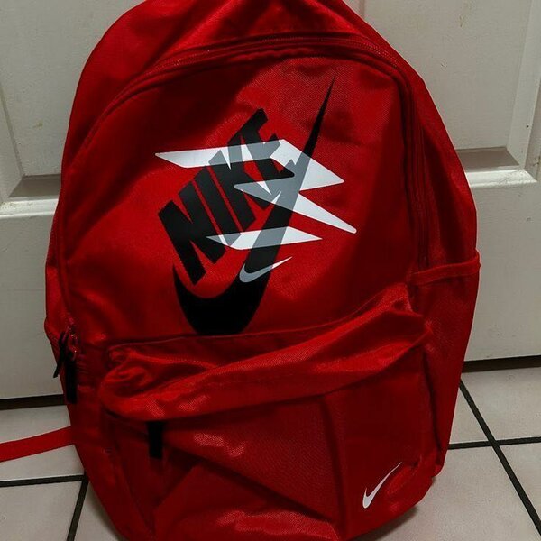 Sac à dos rouge Nike