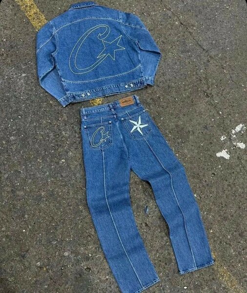 Veste en jean et jean assorti