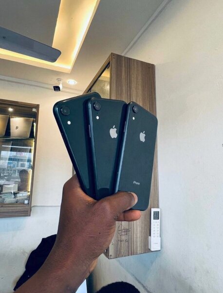 iPhone XR