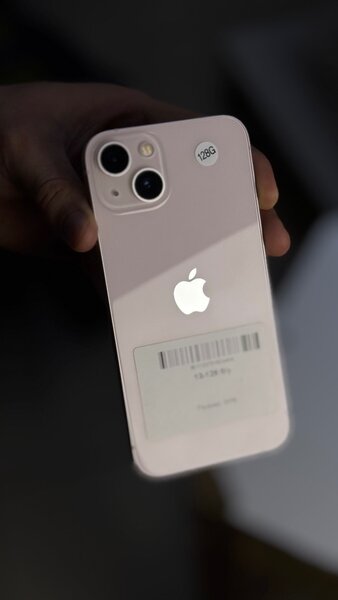 iPhone 13